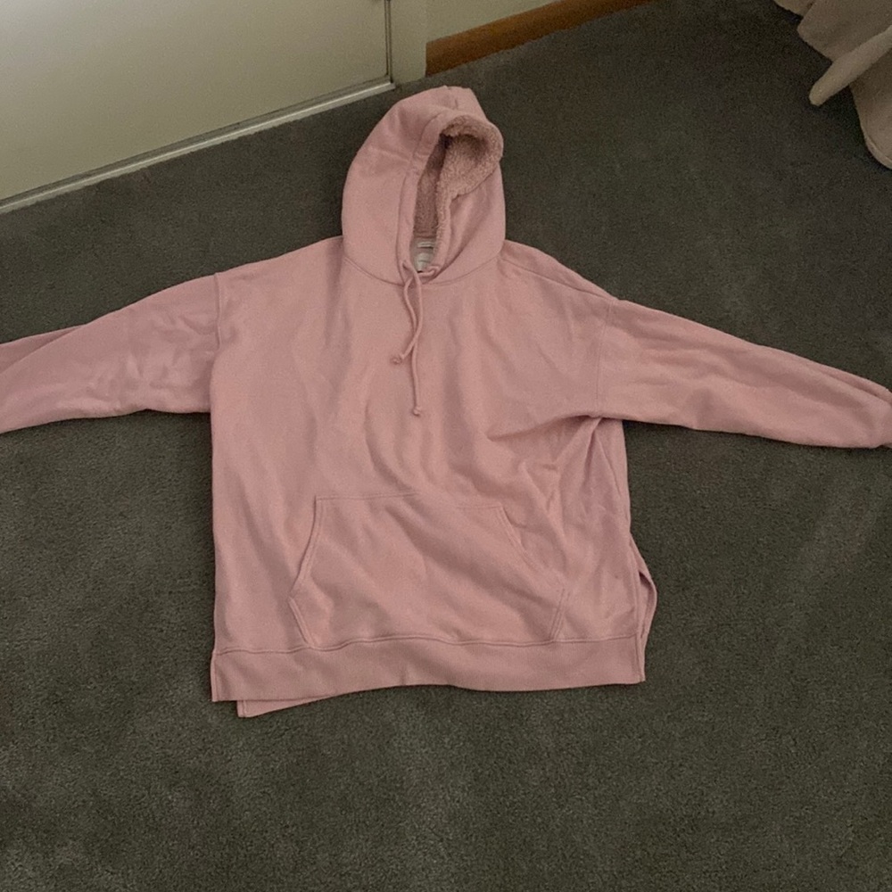 Oversized pink hoodie with Sherpa lined hood